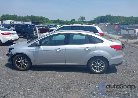 2018 Ford Focus Se z USA, uszkodzony, nr VIN 1FADP3F26JL266393